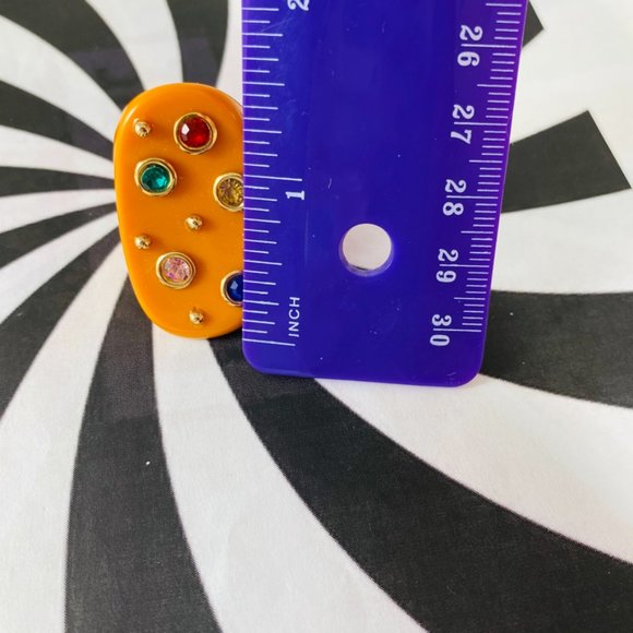 Killer gemstone studded acrylic cocktail ring 7.75 - Picture 4 of 6